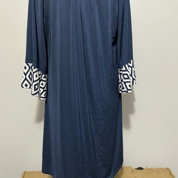 2B Together Women's Plus Flutter Sleeve Tunic Dress Navy Blue Size 1X - Picture 3 of 8